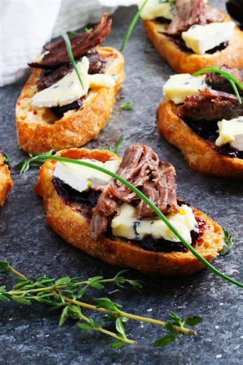 Short Rib Crostini with Cambozola Cheese and Cherry Jam | Platings & Pairings