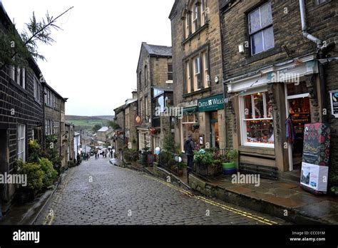 Main Street Haworth, Yorkshire-1 Stock Photo, Royalty Free Image: 42060080 - Alamy