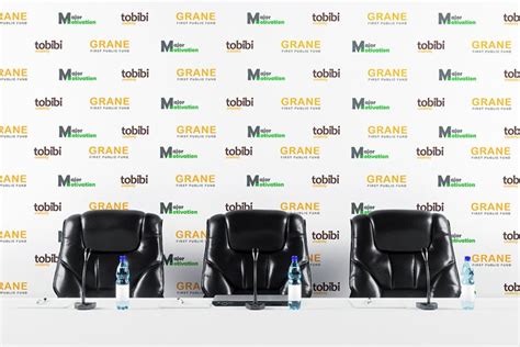 Press Conference Backdrop Banner Mockup (1380772)