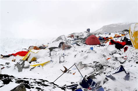 Everest Avalanche After Nepal Earthquake: See Photos From a Survivor | Time