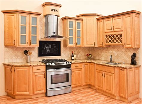 Richmond All Wood Kitchen Cabinets, Honey Stained Maple, Group Sale AAA ...