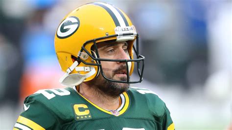 Mike Florio has interesting prediction about Aaron Rodgers | Yardbarker