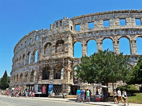 5 amazing reasons to visit Pula, Croatia - Svitforyou