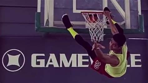 PBA News: Arwind Santos brings back Spiderman dunk during ECQ