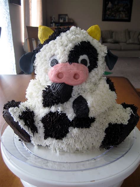 Cow Cakes – Decoration Ideas | Little Birthday Cakes