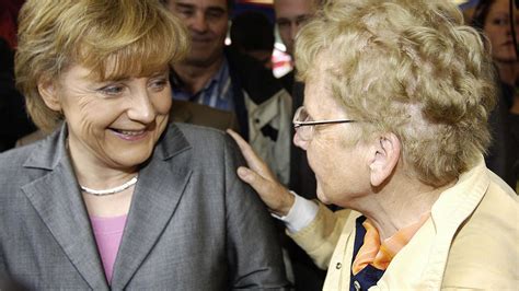 Kanzlerin Angela Merkel in Trauer: Ihre Mutter ist gestorben ...