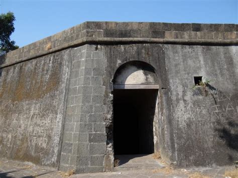 Sewri Fort - Mumbai