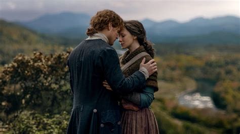 16 Times 'Outlander's Jamie & Claire Were Relationship Goals (PHOTOS)