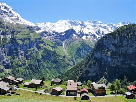 Hiking to Gimmelwald, Switzerland : r/pics