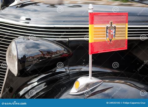 Francoist Flag on Vintage Car Editorial Image - Image of national, flag: 34935105