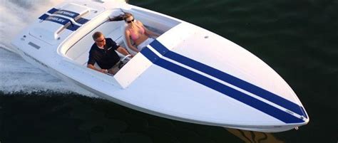 New 2007 Donzi Marine 22 Shelby GT Runabout Boat Photos- iboats.com 1 Power Boats, Speed Boats ...