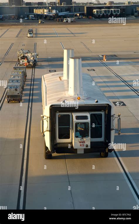 Shuttle bus between terminals at Dulles International Airport Stock Photo - Alamy