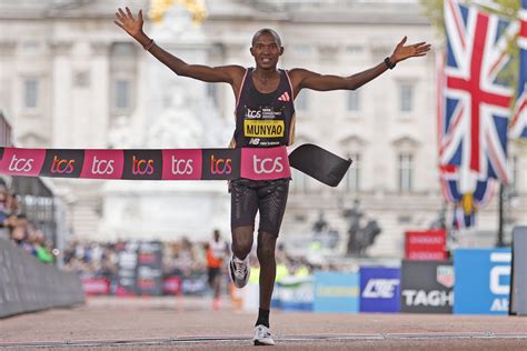 Mutiso Munyao gives Kenya another London Marathon win after tribute to ...