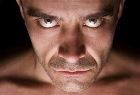 Research Finds Staring Into Someone’s Eyes Can Give You Hallucinations – Here’s How They Did it