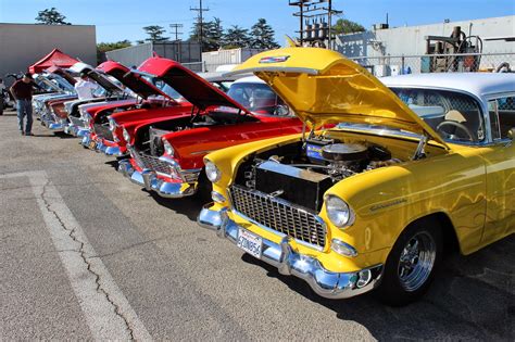 Covering Classic Cars : Classic Chevy Car Show at California Car Cover