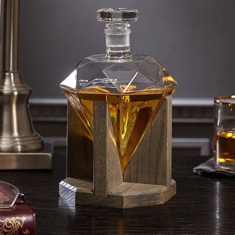 Diamond Whiskey Decanter | The Green Head