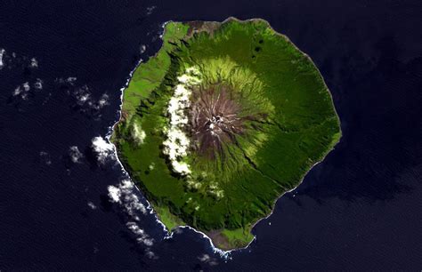 Tristan da Cunha: l’isola più lontana dalla civiltà ha origini genovesi ...