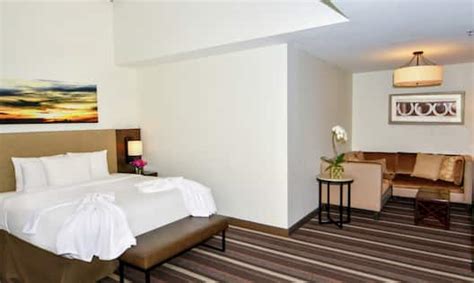 Boutique Dallas Hotel Rooms & Suites - Hilton Dallas Park Cities