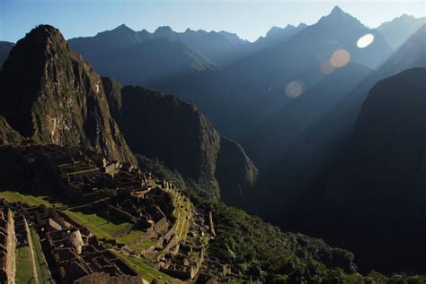 Machu Picchu at Sunrise: Times, Tours and Photos | New Peruvian