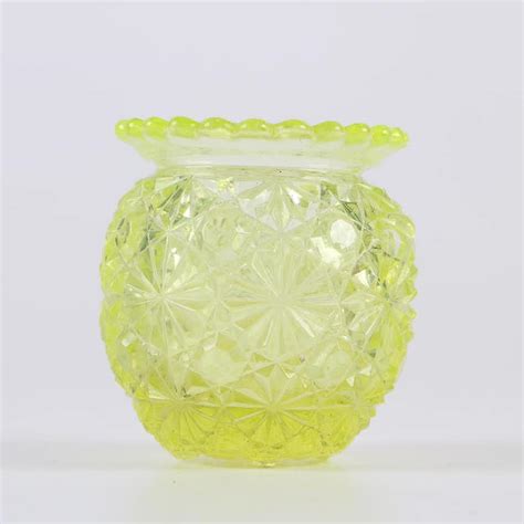 Fenton Hobnail and other Canary Vintage Glass | EBTH