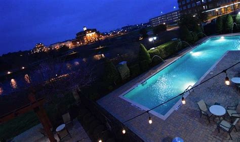 Hilton Dallas/Southlake Town Square Pool Pictures & Reviews - Tripadvisor