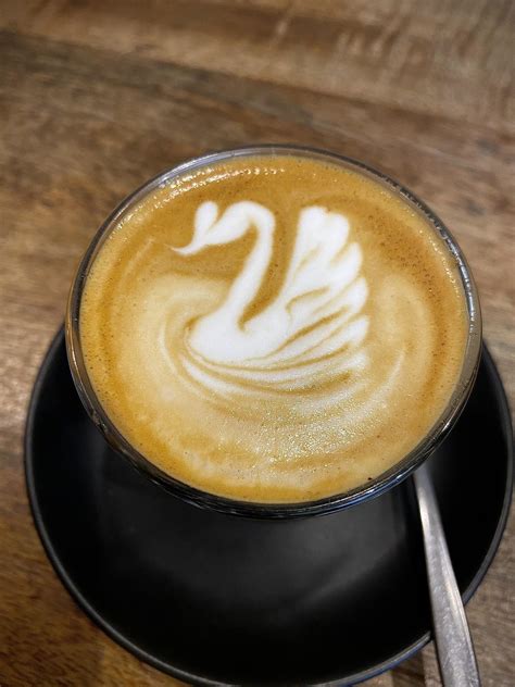 Swan latte art 10227906 Stock Photo at Vecteezy