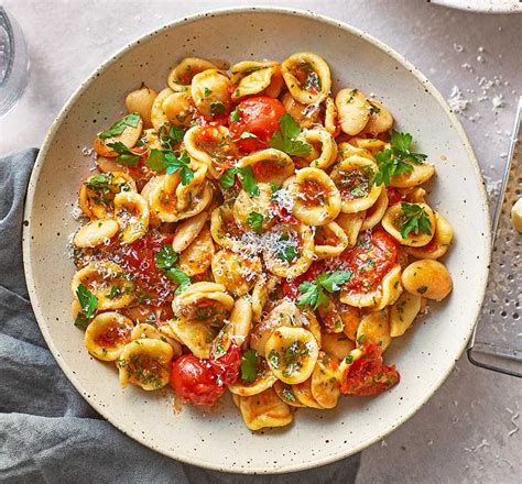 Orecchiette with butter beans, parsley, chilli & lemon