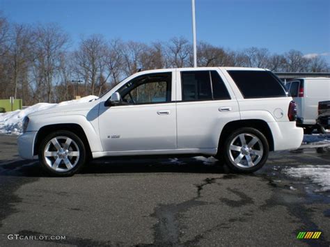 Summit White 2009 Chevrolet TrailBlazer SS AWD Exterior Photo #44840516 | GTCarLot.com