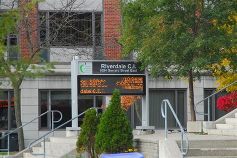 Riverdale Collegiate Institute - 1094 Gerrard St E, Toronto, ON M4M 2A1, Canada