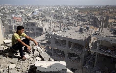 One year later, Gaza rebuilding blocked | Green Left