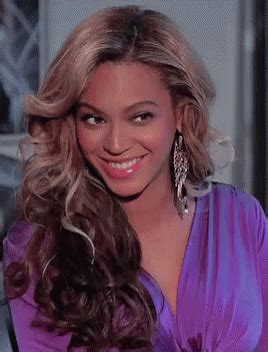 Beyonce Laughing GIF - Beyonce Laughing - Discover & Share GIFs