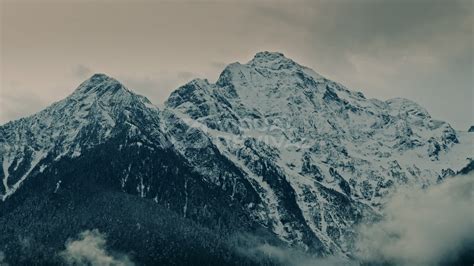 Snowy Mountains Still 08 | Visual Revival