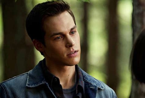 Legacies: Chris Wood to Appear as Vampire Diaries‘ Kai Parker in Season 2 | Chris wood, Chris ...