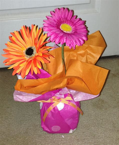Orange and pink daisy center pieces for a Dora birthday party:) Explorer Birthday Party, Girly ...
