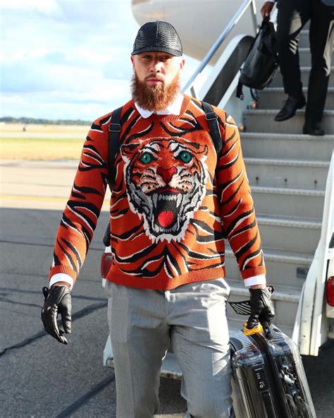 These Travis Kelce Outfits Convinced Me to Root for the Chiefs — ZEITGEIST