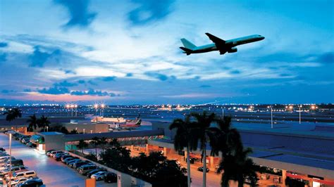 US: Fort Lauderdale airport evacuated over bomb threat - World News