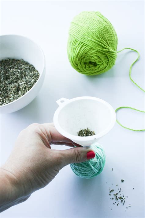 DIY Catnip Yarn Ball - Salty Canary