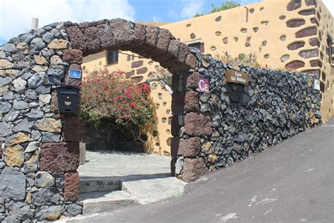 El Hierro Beaches Vacation Rentals: house rentals & more | Vrbo