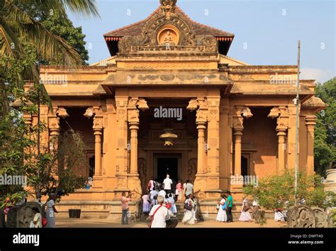 Sri Lanka; Colombo, Kelaniya Raja Maha Vihara, buddhist temple Stock ...