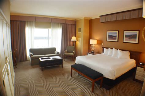 Metropolis, IL Hotel Rooms - Harrah's Metropolis Hotel & Casino