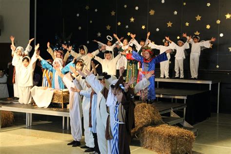 Croxley Green pupils spread festive cheer with Christmas nativity | InYourArea Community