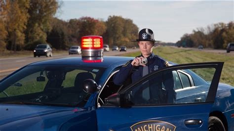 Michigan State Police to return to garrison-style hats | wzzm13.com