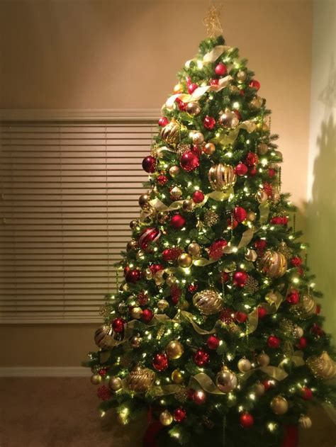 Classic Christmas Tree - Red, Green, Gold