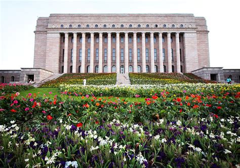 flower power | The massive stairs in front of the colossal F… | Flickr