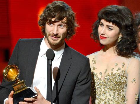 Gotye & Kimbra from 2013 Grammy Awards: Winners! | E! News