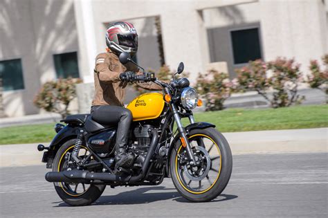 2021 Royal Enfield Meteor 350 Review (15 Fast Facts) - GearOpen.com