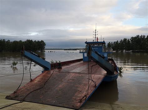 Small River Use Landing Craft Barge - Landing Craft and Landing Craft ...