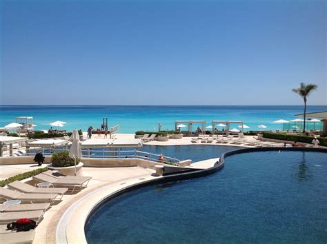 Infinity pools, Sandos Cancun #pool #alberca #infinity #cancun #caribe | Sandos cancun, Resort ...