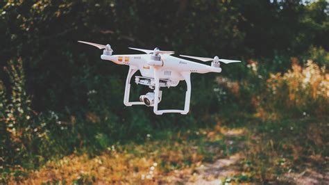 Dji Phantom 3 Professional Review - Drone news and reviews