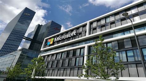 Microsoft Headquarters Address, Phone, CEO Email & Company Contact